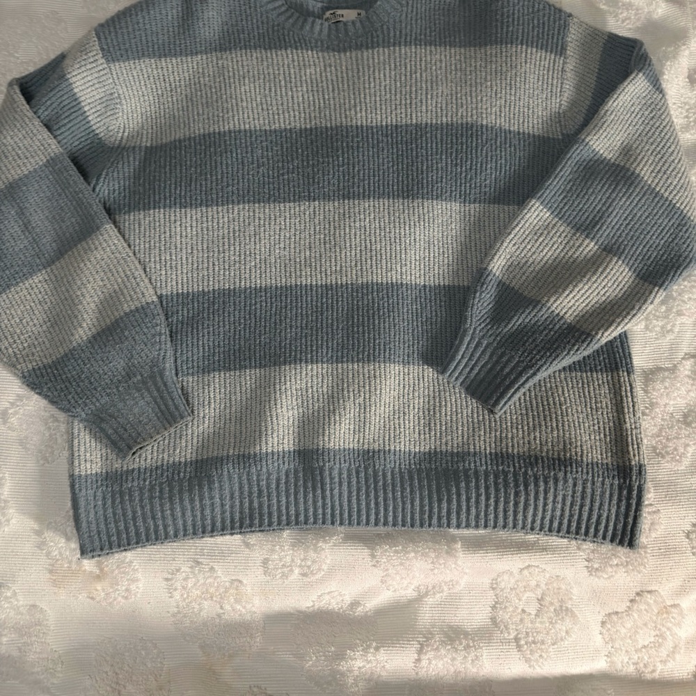 Hollister Blue and Gray Knit Sweater